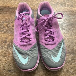 Nike athletic running sneakers size 9